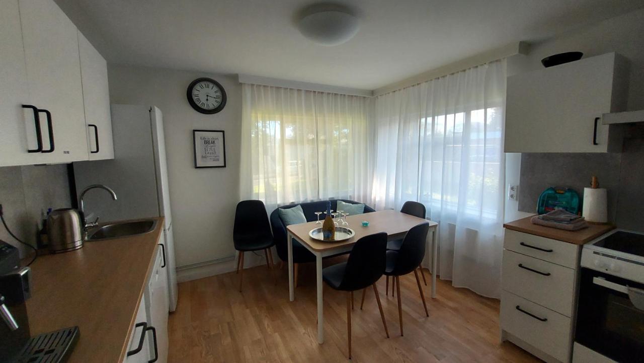 B&B Rooms Husavik 1 Buitenkant foto
