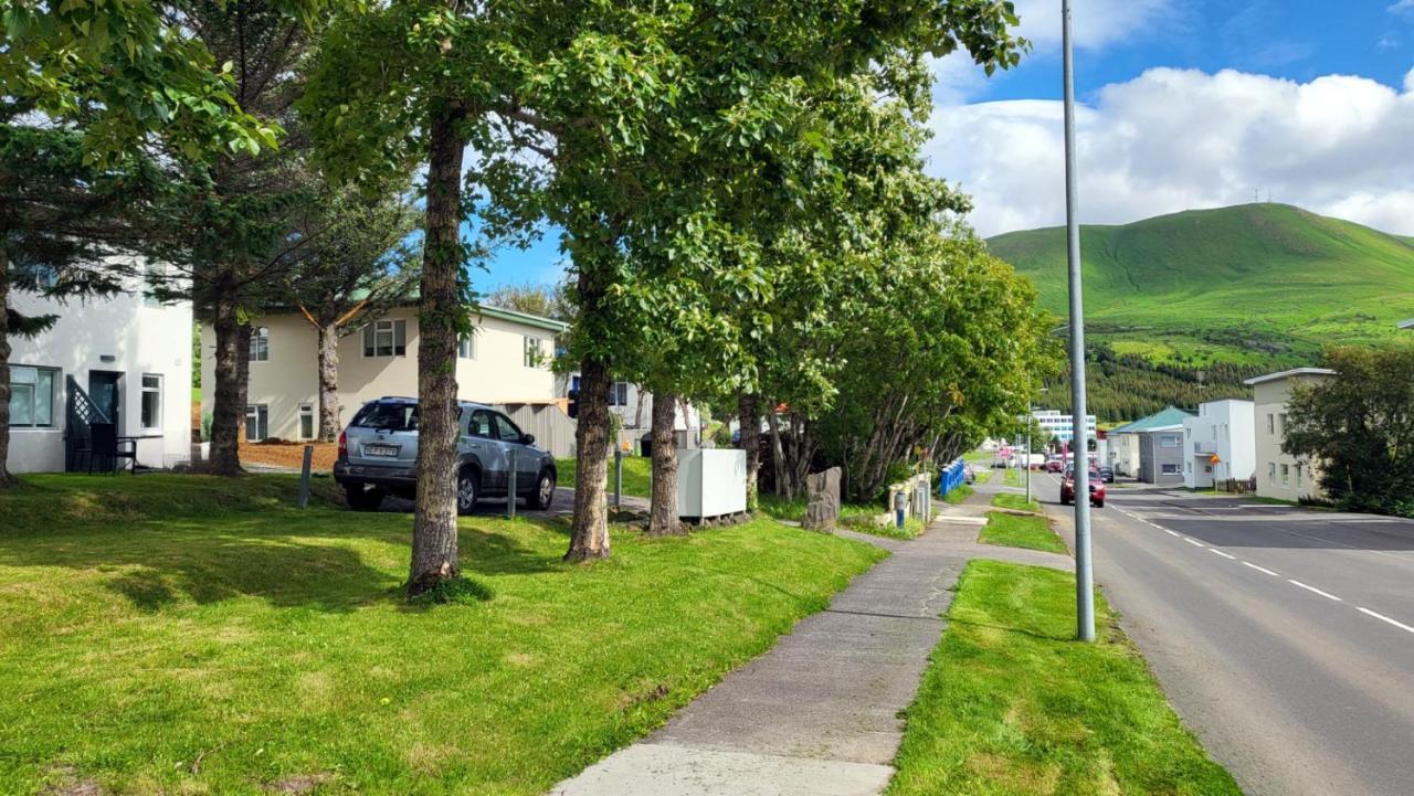 B&B Rooms Husavik 1 Buitenkant foto